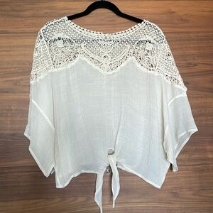 Vici crochet top tie front top